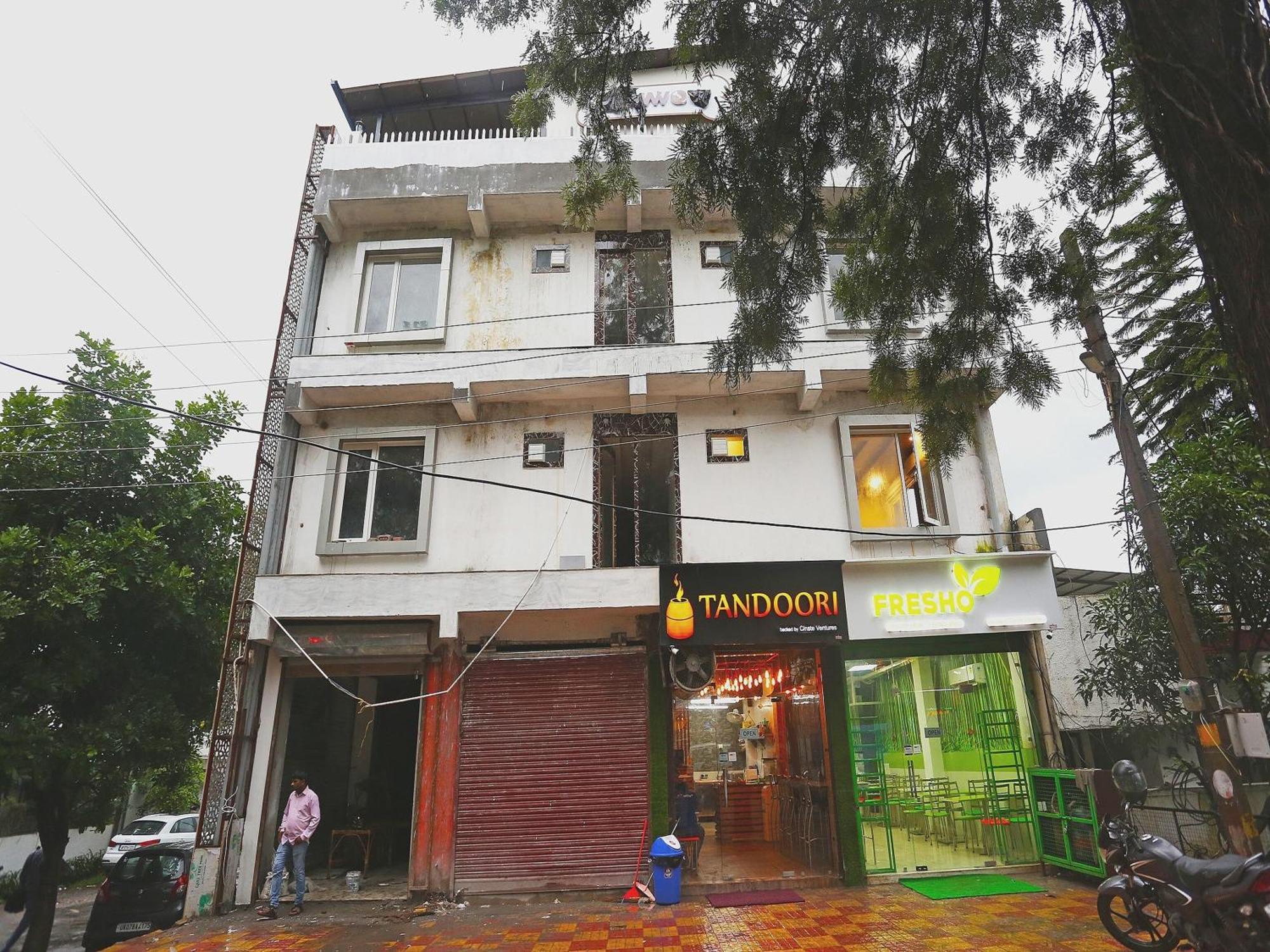 Hotel Rosewood Inn Rājpur Exteriör bild