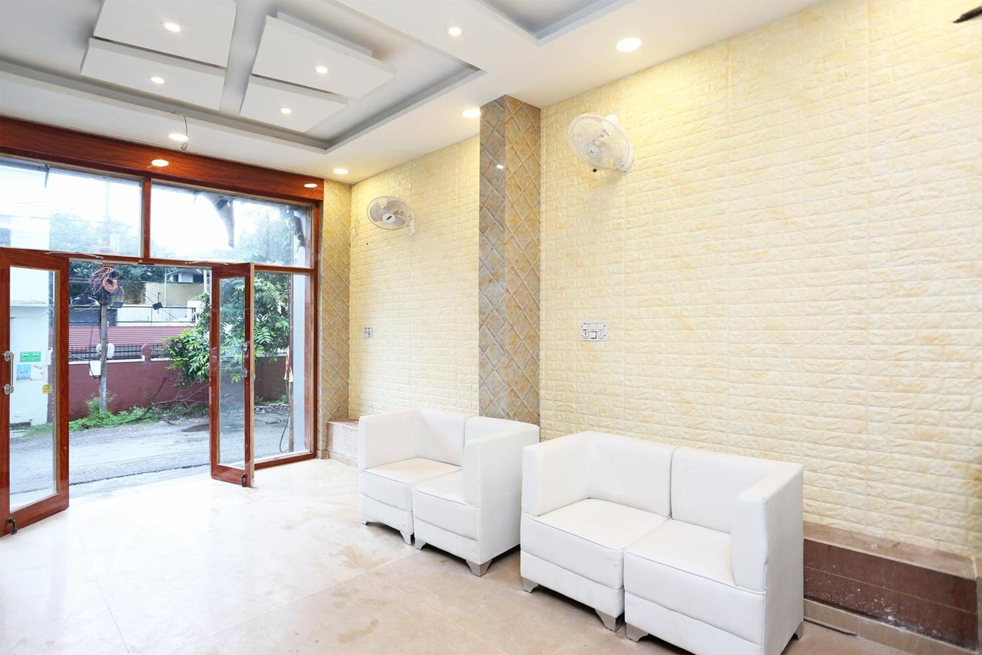 Hotel Rosewood Inn Rājpur Exteriör bild